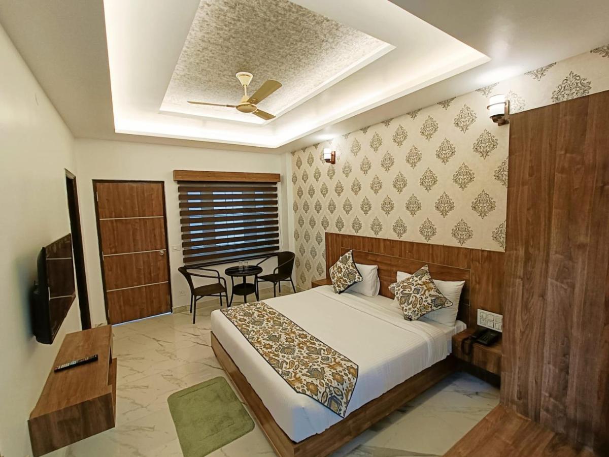 Hotel Cloud Inn, Nainital Ramgarh  Luaran gambar